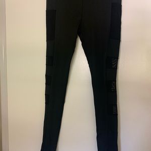 Stylish Black leggings, new